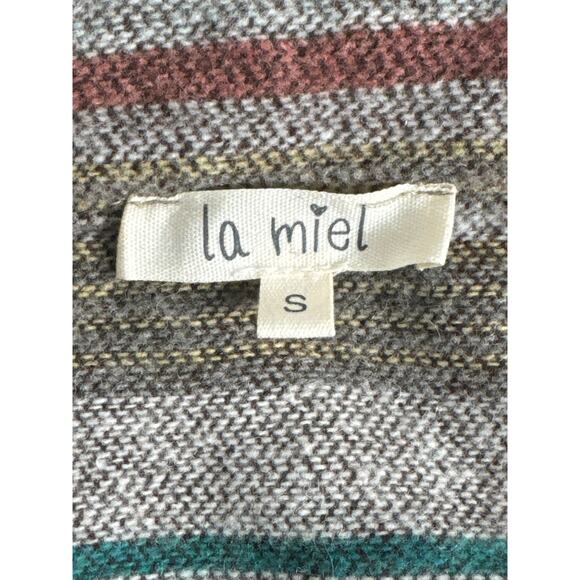 La Miel Southwest Aztec Print Button Front Shacket Size S - Picture 5 of 14